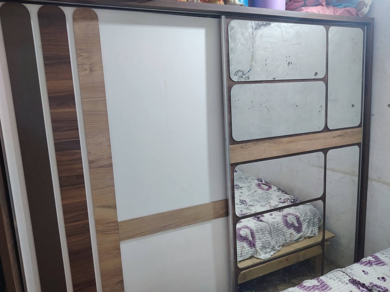 غرفه تركيه نظيفه قيم واخذها مستعجل على بيعتها 
رقمي ***********
