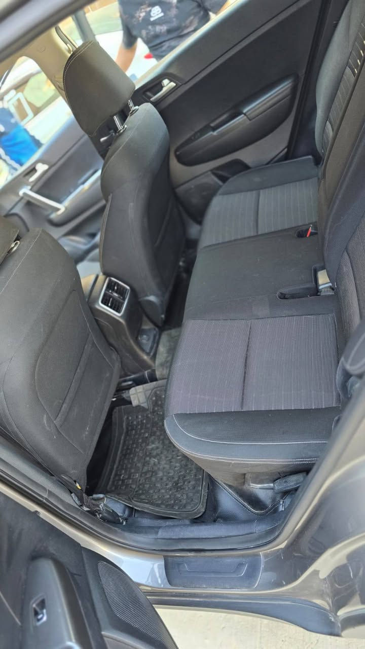 سبورتج امريكي موديل 2018 ماشيه 91 mi مكان السياره محموديه  بيها فقط بنيد بدون داخل سياره جاهزه  رقم صاحب السياره ***********
