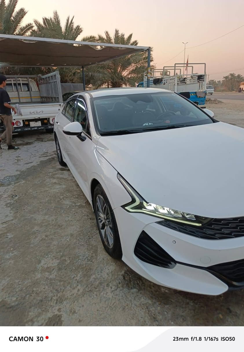 سلام عليكم
k5 موديل 2023 نص فول تدفئه تبريد للكشانت

 كير ماوس قياده اليه 4 فئات قياده مانع انزلاق 

سايد بريك كهربائيّ    مكينه 2000 بيه جاملغ وبنيد 

الاستفسار ***********

سعر 170 وبيه مجال
