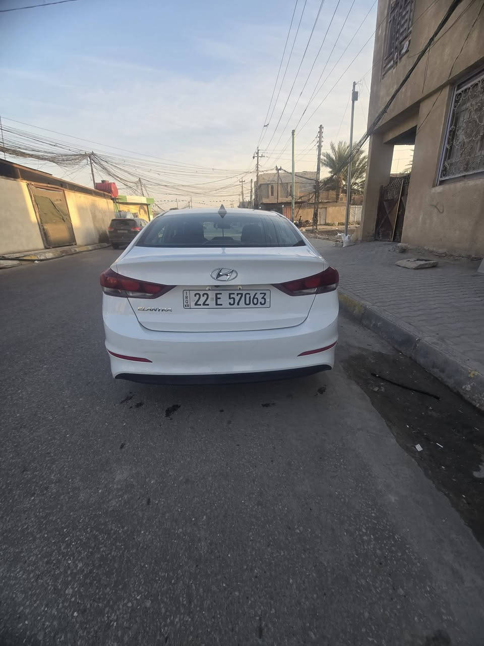 سلام عليكم. للبيع النترا 2018 لو ابيض مكينه ٢٠٠٠ دوش (المرغوب) رقم اربيل الجديد هزه جديده وسنويه ل٢٠٣٠  نص فول .تحكم ستيرن جهتين وشاشه جبيره وكامره دوار كشنات وستيرن تدفه .رادار جانبي .كير ايتي (المرغوب)  
***********
