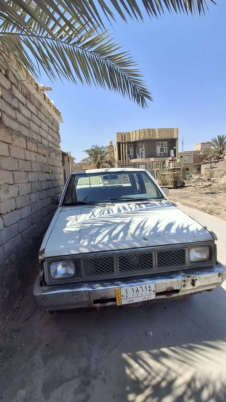 سلام عليكم
بيكم نيسان موديل 92 رقم 
ذي قار سياره حلوه مال شغل 
السعر 30 وبيه مجال لشراي مكاني سوك الشيوخ 
***********
