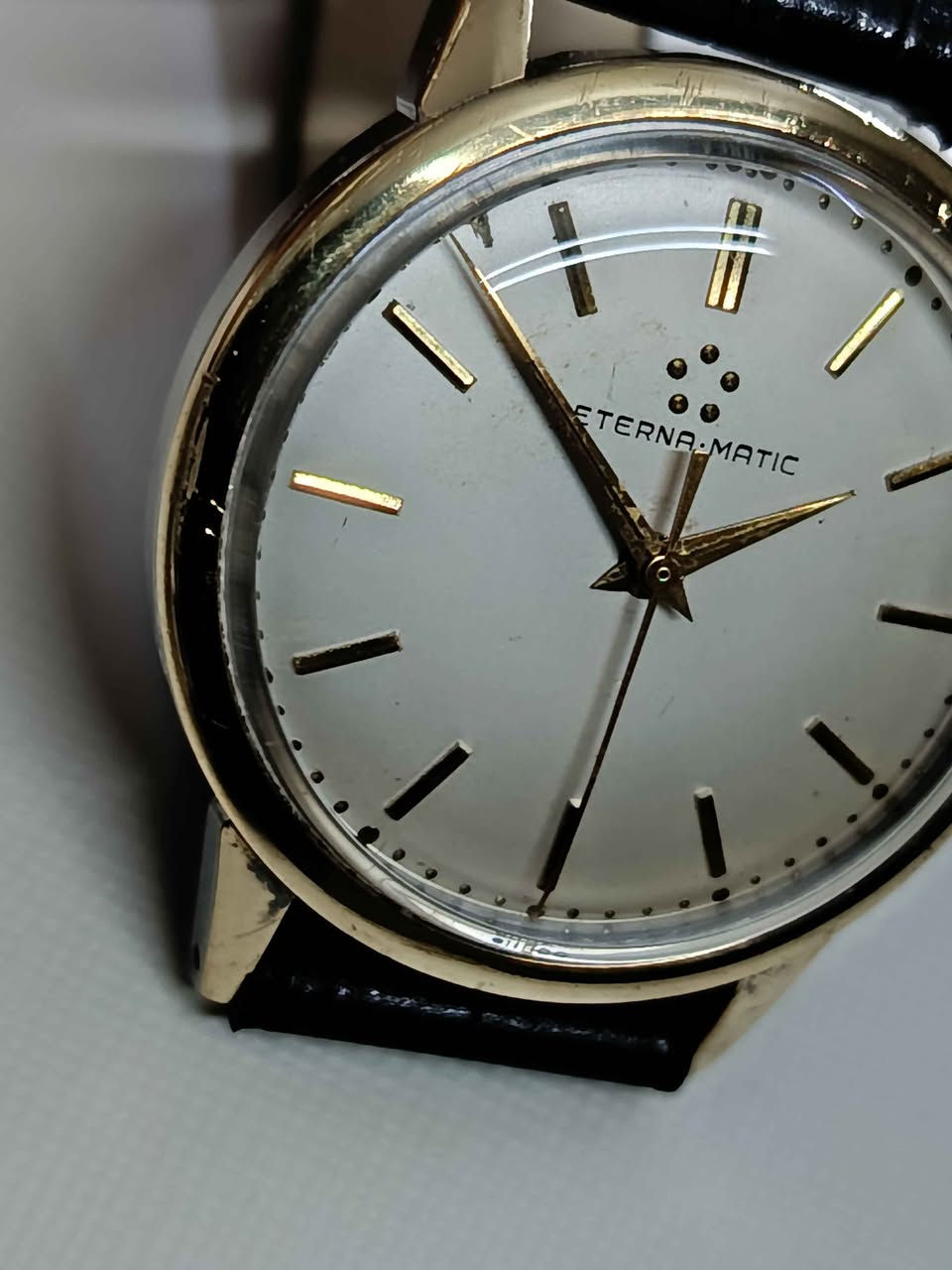 ساعة فنتج من الخمسينات
اتيرنا ماتيك اوتو
ذهب وستيل
34 ملم
نظافة جيدة جدا 
دكمة اصلي ماكنة معلم بغداد, العراق


**إذا كنت صاحب هذا الإعلان وتريد حذفه لأي سبب، رجاءا أرسل رسالة إلى الدعم الفني**