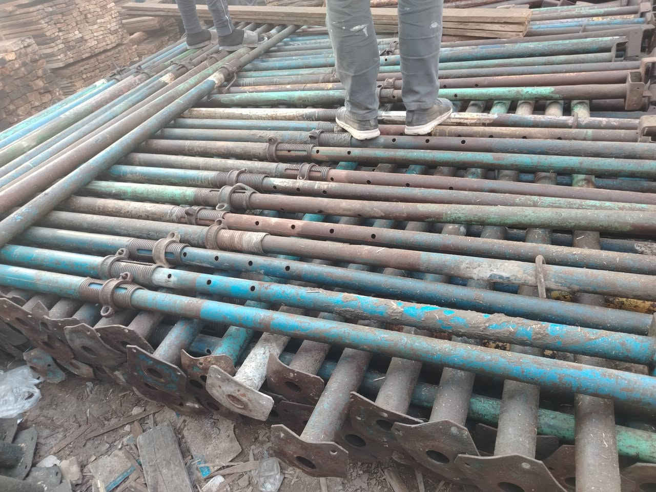 سلام عليكم جكات حاضن للبيع سن خشن الاصلي طول 4 وعندي عجمان تفاصيل أكثر اتصل ***********
