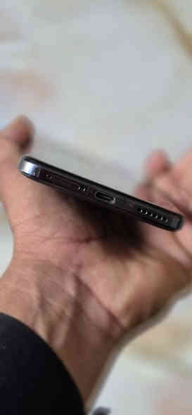 كلكسي اس 24 fe الذاكرة 256 الجهاز نضيف بدون ملحقات السعر 475 وبي مجال مكاني الناصرية الشطرة تواصل ماسنجر او ويتساب ***********
