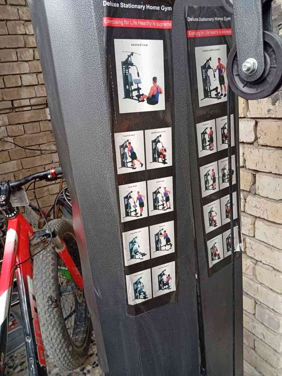 للبيع: جهاز حديد منزلي (Home Gym) نظيف جداً
الجهاز كامل وما ناقصه شي، يمرن كل عضلات الجسم (صدر، ظهر، أكتاف، رجلين).

​الوايرات والبكرات شغالة 100%.

​الحالة: مستعمل نظيف كما موضح بالصور.

​الموقع: (الزعفرانية ).

للاستفسار يرجى المراسلة على الخاص.


**إذا كنت صاحب هذا الإعلان وتريد حذفه لأي سبب، رجاءا أرسل رسالة إلى الدعم الفني**