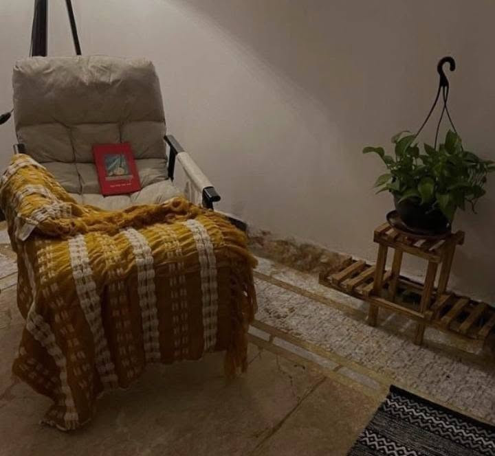 مجموعة اغراض جديدة للبيع اي استفسار دزولي طلب صداقة واني اتواصل وياكم او على الرقم واتساب ***********🌹
