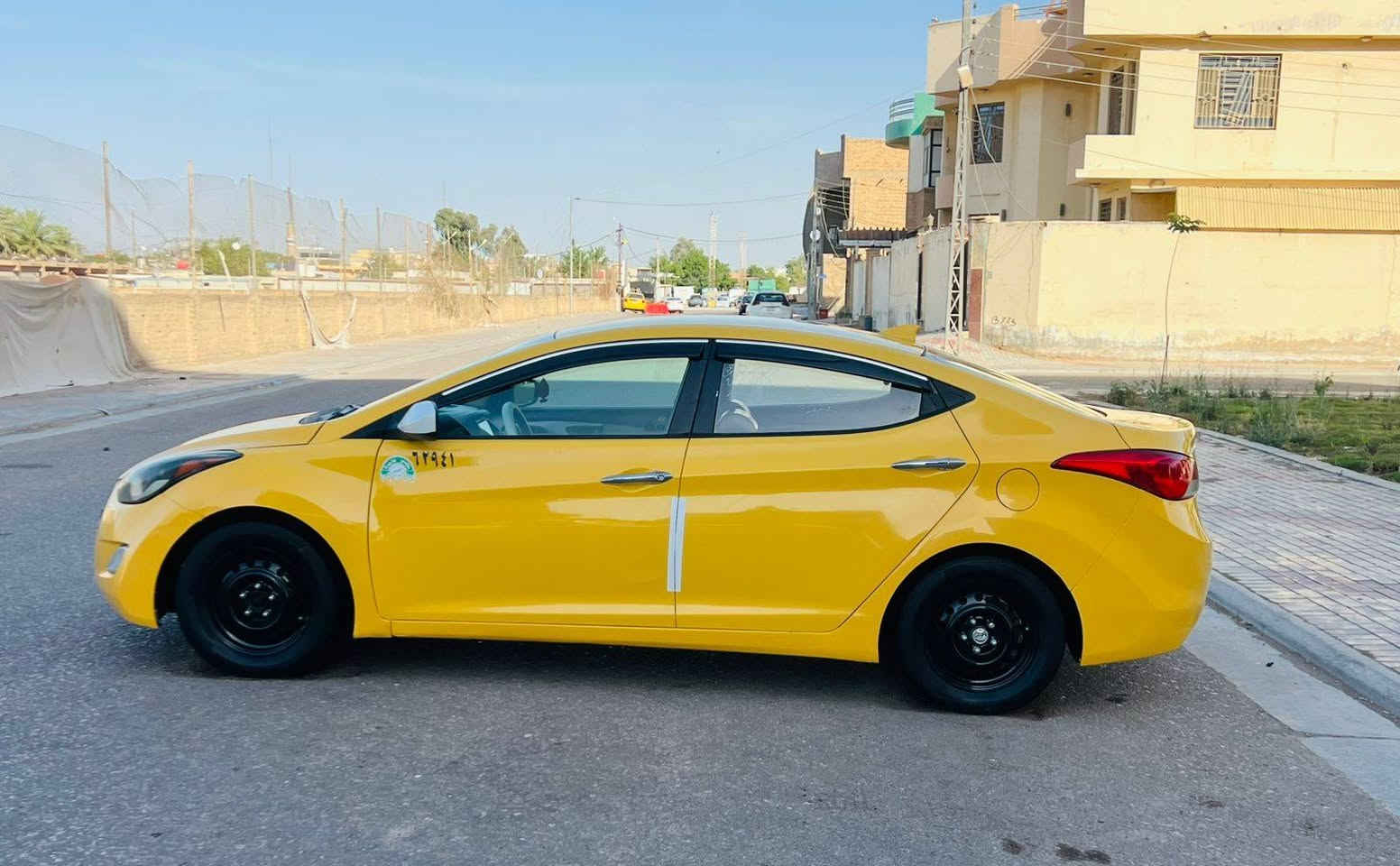 سلام عليكم النتره وراد أمريكي حادثهه بس دور جاملخ والباقي كفاله عامه ليبل واحد السياره كير مكينه مكفولات بل كارتون حداديه تخم تاير تبريد شاشه كامره تحكمات ستيرن مديل 2013رقم بغداد دولي مصفره هيه وغرامات كبل تحويل السعر 97مكان كربلاء ***********
