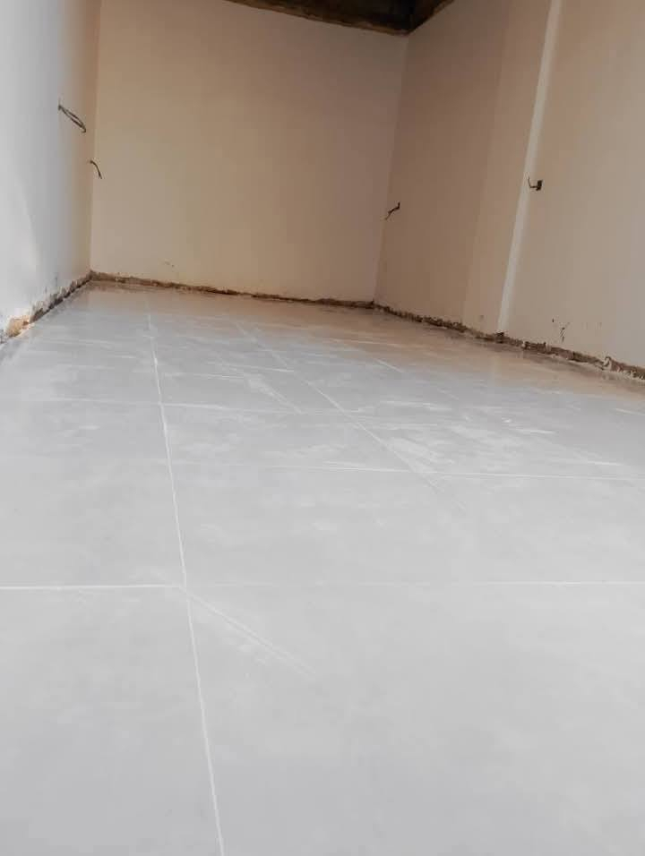 خلفه سيراميك وكاشى ومرمر  على اليزر درجه اولى بغداد فقط 
***********
