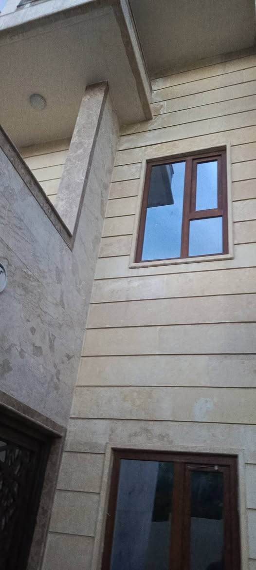 عروض مكتب اساور للعقارات 
دار للبيع في حي الكندي الاولى
300 متر واجهه 12
طابقين
بناء حديث استلام فوري
شروق تام
موقع مميز جدا قريب من سايدين
سند طابو الزهور
شرط التحويل
5 غرف نوم واستقبال ومطبخ وصحيات بالطابقين وبيتونه وكراج ومطبخ حار بارد
لمعرفه السعر اكتب تم ليصلك على الخاص
للاستفسار زياره المكتب سايدين البحرين مقابل مطعم احمد الحاج صلاح
***********
***********
