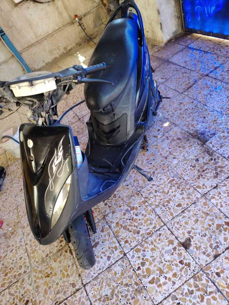 السلام عليكم دراجه للبيع و400 وبيها مجال *********** بس واتساب
