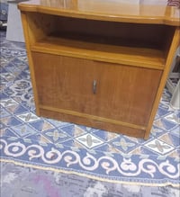 ‏بوفيه صغيرة تفيد للكتب وتفيد للأحذية سعرها 35 بها مجال مكان بغداد الح...