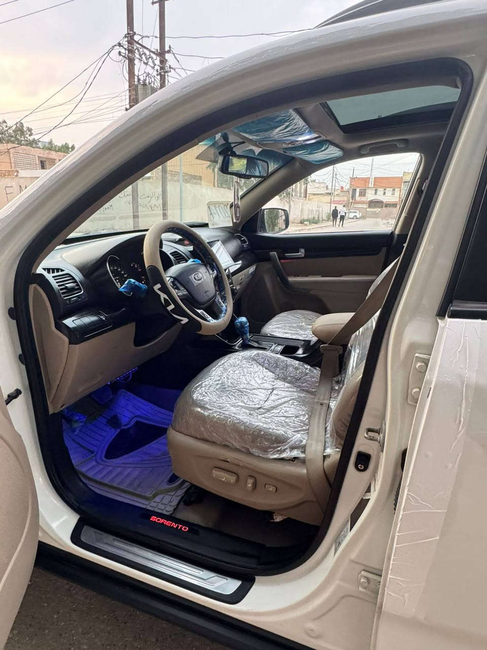 سورنتو 2014 خليجي 

مكينه 6 سلندر 

مكينه وكير على وضع شركه مامفتوحات 

سيارة  🚗 بيها شبر صبغ بوجه البنيد الباقي  مكفوله كفاله عامه من ضربه وصبغ وتبديل 

مواصفات سيارة 

1 فول لمتتد واحد 1️⃣ على واحد 

2 بنرامه 

3 حساس امامي خلفي 

4 كامرة خلفيه دوارة + كامرة اماميه 

5 كيجات رقميه 

6 بصمه ترحب عن بعد 

7 تحكم ستيرن 4 جهات 

8 دواخل صاج 

9كشنات جلد + كشنات كهرباء ⚡️ 

10 ليتات يلدي 

11 لايت امامي لد 

12 ويل كروم 

13 تبريد مفصول +3 قطع تبريد 

14 مقاعد عدد 7 

وبعد بيها مواصفات ممذكورة 

رقم شمالي سنويه وأرقام  جدد 

سيارة 🚘 كلها على وضع شركه 

السعر  190وبيها مجال جدا بسيط 

مكان سيارة بغداد الزعفرانيه 

متواجد رقم واتساب فقط ***********
