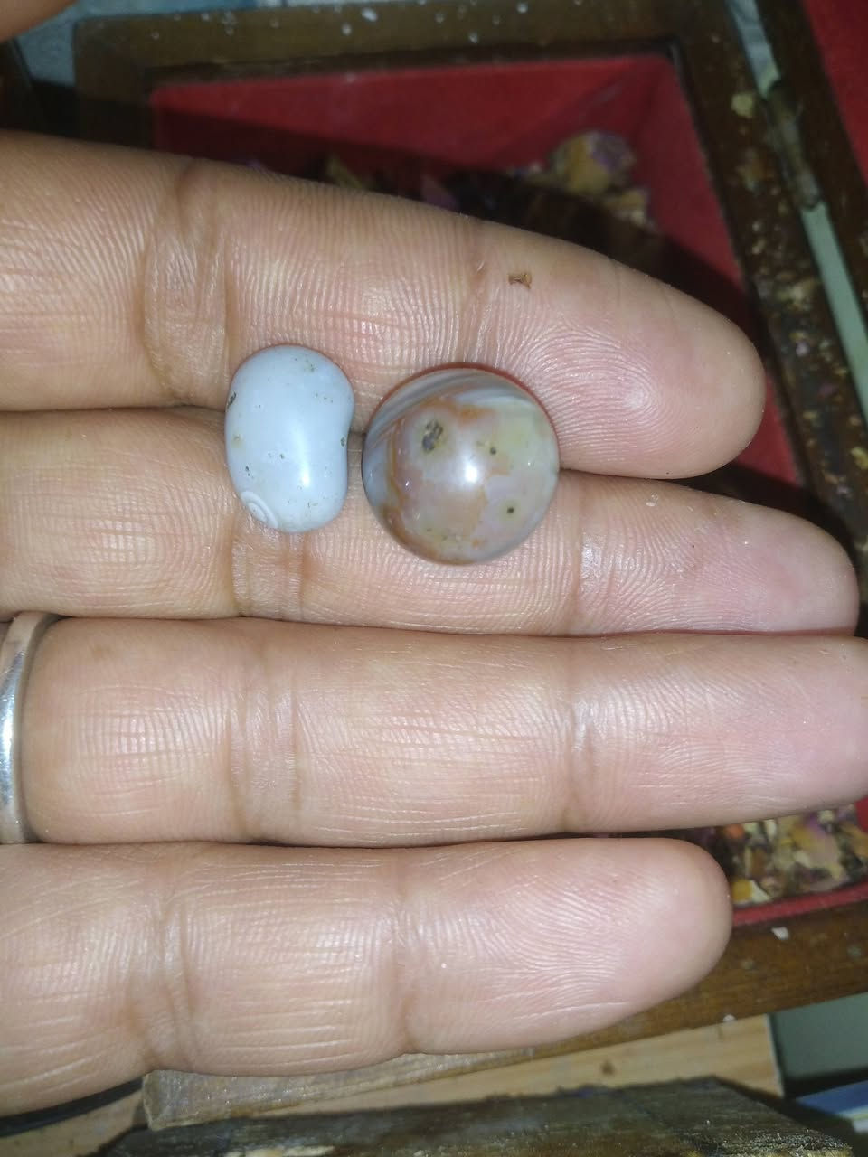 السلام عليكم ورحمه الله وبركاته اخواني الاعزاء خرزات قديمات سليماني خام مشروطات محبه على نضر عكد لسان أبيعك شرط سعره خاص


**إذا كنت صاحب هذا الإعلان وتريد حذفه لأي سبب، رجاءا أرسل رسالة إلى الدعم الفني**