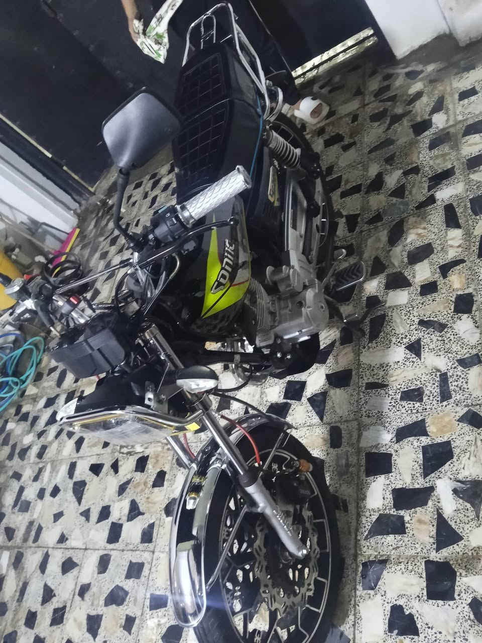 سونلك 25
5 كير 
كهربائية شغاله محرك ما مفتوح 
ويل كروم بصمه تشغيل عن بعد 
شاشه الكتروني+ سماعات داخل الشاشه 
منفيس موجود 
السعر 850


**إذا كنت صاحب هذا الإعلان وتريد حذفه لأي سبب، رجاءا أرسل رسالة إلى الدعم الفني**