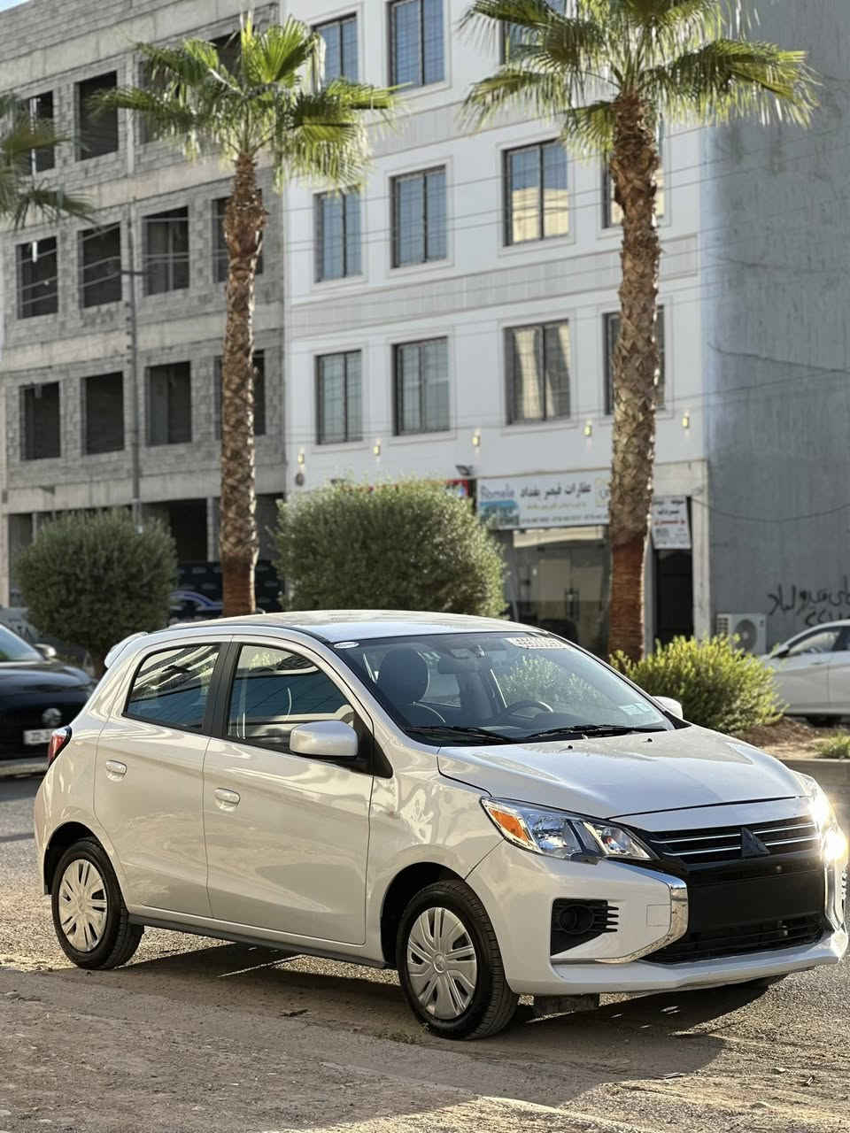 ماشية ١٠ آلاف فقط 
رادارات امامي
كامرة خلفية 
شاشة كبيرة 
ستيرن فوليوم 
تحكمات ستيرن 
بس بنيد صبغ بدون دواخل بشرط 

السعر ٩٤ و مجال قليل

رقم الشاصي: ML32AUHJ0RHO18798

للاستفسار
***********

واتس آب
