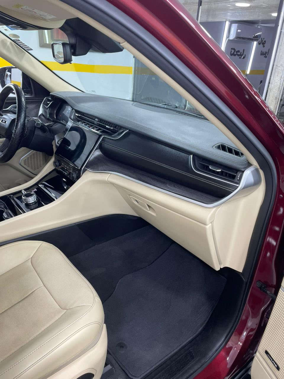 سلام عليكم جيب ٢٠٢١
٧ راكب بيه حالوب وبارد بل باب الخلفي عكس السايق ماشيه ٦٥كيلو متر فول مواصفات السعر ٣٢٠وبيها مجال للتصال ***********
