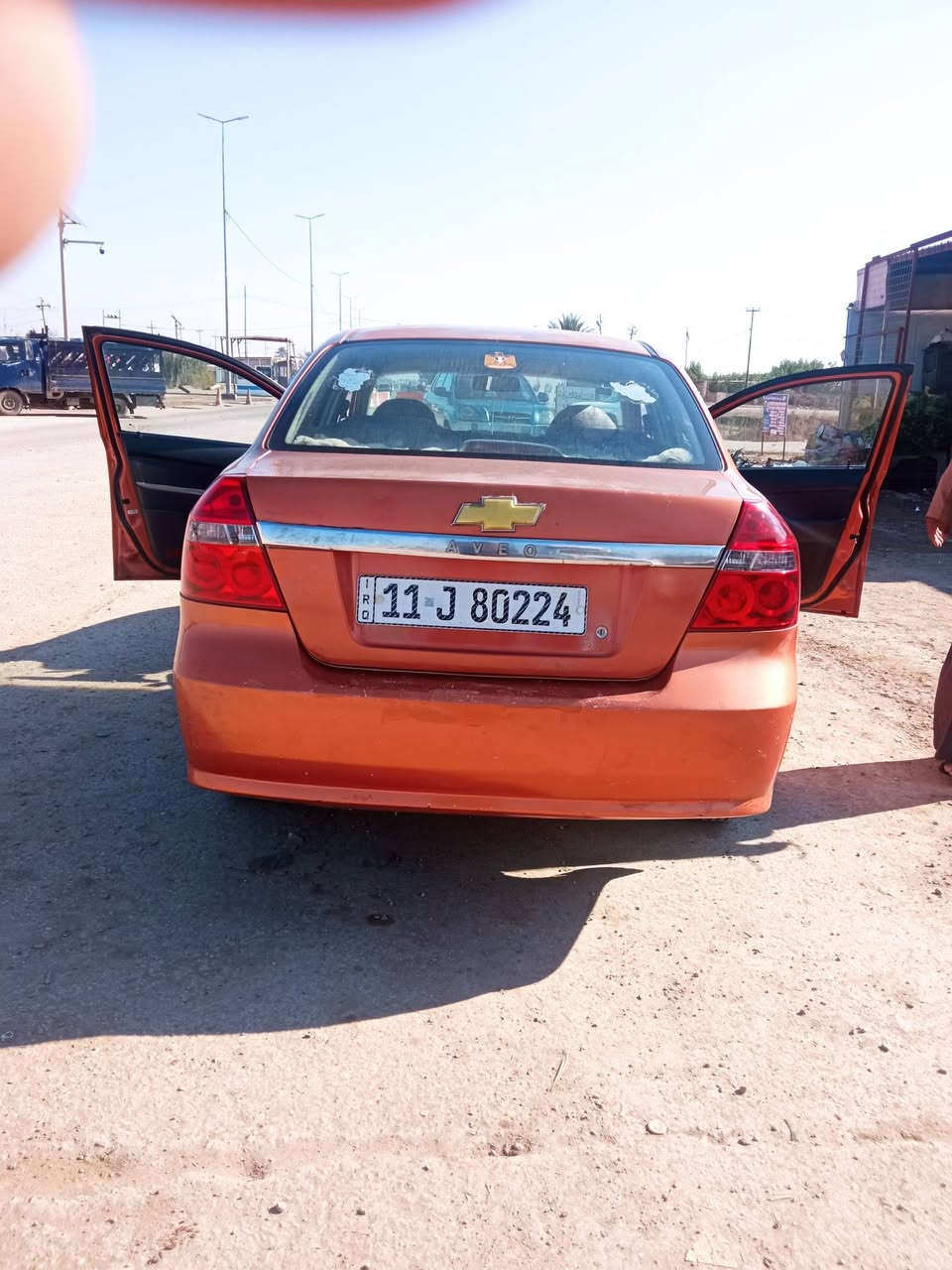 السلام عليكم افيو موديل 2007 خليجي 
  رقم بغداد مشروع وطني يعني بأي مكان داور صبغ الشركه بيه قليل بارد مقدمة الجاملج الامامي محرك مسكر نظيف جدا  كير عادي غرفة نظيفه جدا وحلوه هاي مواصفاتها السيارة جاهزة مابيها اي نقص السعر 55 وبيها مجال بسيط للشراي العنوان بابل بأسمي السياره مداور ثاني يوم ***********
