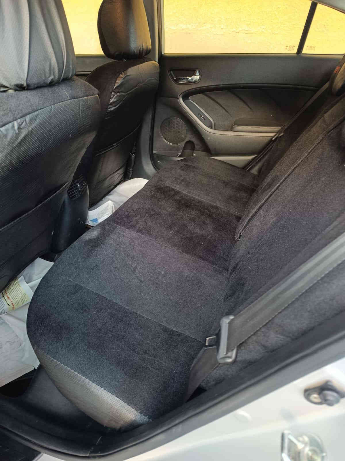 السلام عليكم 
من رخصة مدير الكروب والادمنية المحترمين 
للبيع فورتي وارد امريكا فئة EX جماعة الفورتي يعرفون شنو مواصفاتها ،، ((فول الفول)) ميحتاج اذكر مواصفاتها عدد المسافة 84
حادث امريكا سطحي صبغ بنيد ،جاملغ ،، بالعراق طخه بين باب خلفي وجاملغ صبغ مقدار شبر شغل درجة اولى 
السيارة جاهزة من جميع النواحي تراي زيرو تجي تفحص وتشوف ،،، بدون ايرباك ،، كلها سليمة ،،  بيها كم رصعه مال حالوب ممبينات الحمدلله 
رقم بغداد ،، باسمي تحويل ثاني يوم ان شاء الله 
سعر البيع (130) $ 
للتواصل على الرقم 
***********
