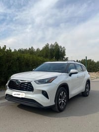 مرحباً تويوتا هايلندر موديل 2022 مستوردها على ايدي ‼️(هايبرد)+(بانزين ...