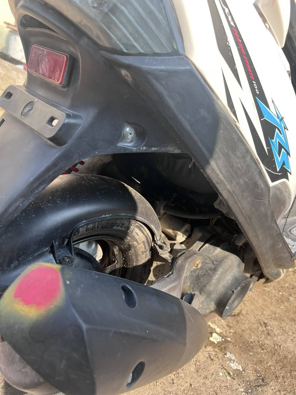 ماكس عدله بلاد
كابيتر سلف كله بلاد 
نكره سلف مابيهه نقص عدى التنفيس بريك امامي 
مكان البياع 
سعرها ٥٥٠ وببها مجاا بسيط للشراي 
مكينه بلاديه 
لانضوح ولاتبخير ولاصوت مكفوله 
***********
