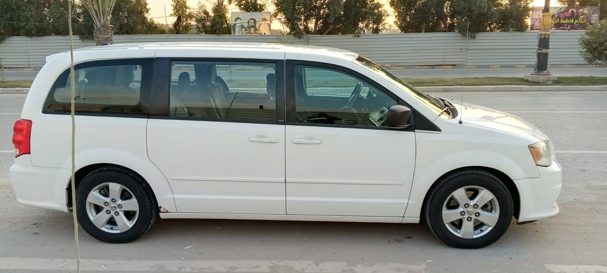 دوج كرفان 2013 رقم بغداد
المواصفات
السياره بيها نضام مانع انزلاق ونضام ايكو تحكم ستيرن السياره جاهزه من محرك وكير جديد حداديه جديده تبريد ٣ قطع تخم تاير جديد شاشه ايباد جديد بيبان ميكانيكي السياره بيها منضومه غاز
السعر138 وبيها مجال قليل السياره حادثه بامريكا بيها باب السايق وجاملغ بدون دواخل وبالعراق ضاربته ستوته الصفحه الثانيه الجاملغ الأيمن الأمامي فقط رقم الهاتف *********** العنوان نجف كوفه النجف, العراق
