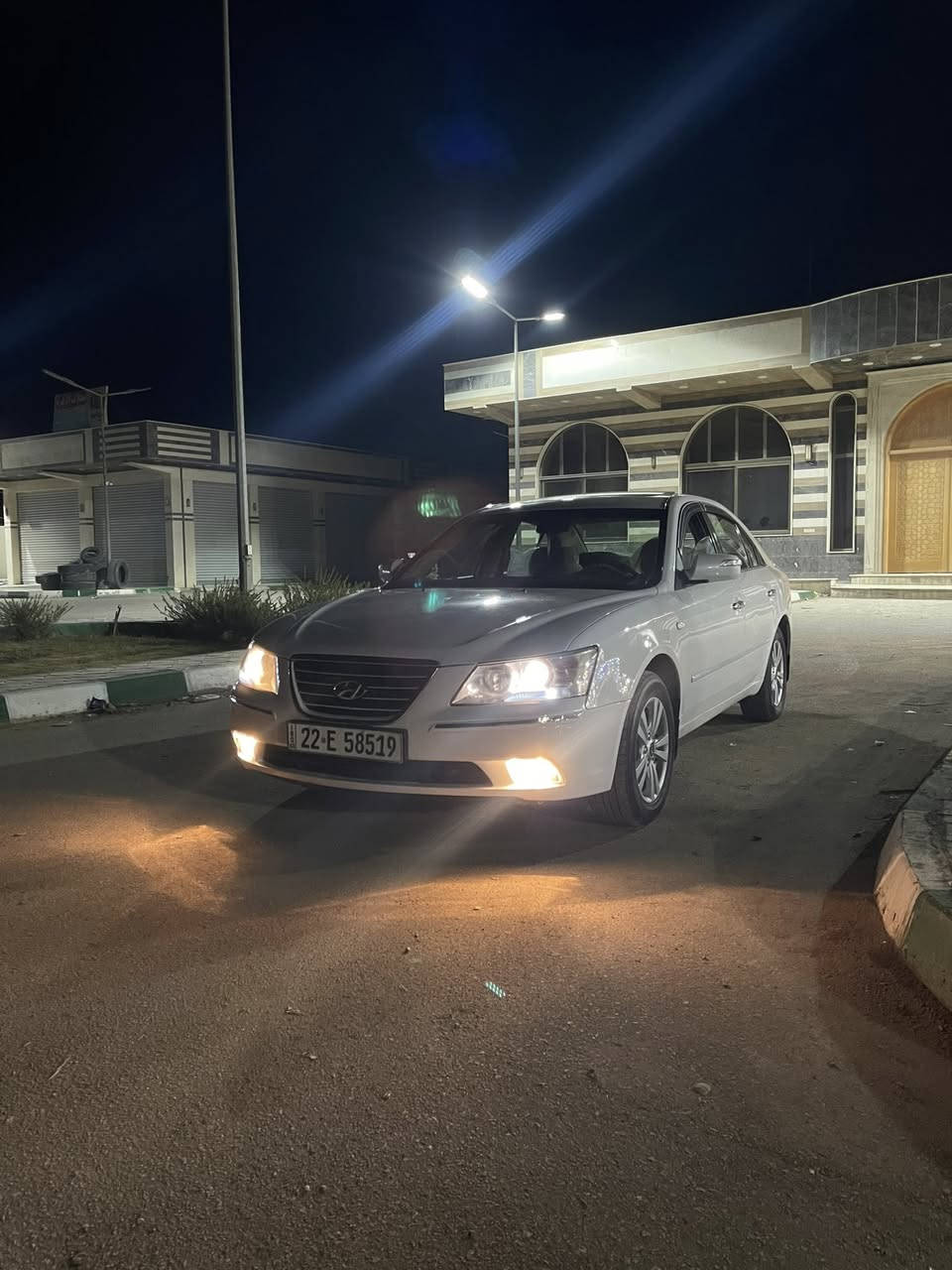 السلام عليكم ورحمة الله وبركاته
سوناتا 2010 البيع خليجي السياره  فول موصفات 10 الفول معروفه  بيها جاملخ الخلفي صبغ وتبديل قبلق جنطه الباقي كفاله عام *********** السعر خاص
