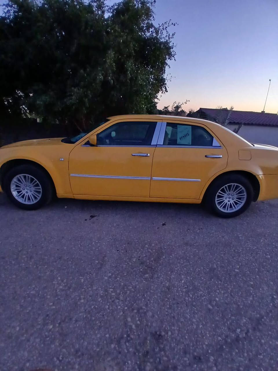 السلام عليكم اوبامه 2010اصل السعر 115وبيها مجال مصرفه هيأه وغرامات العنوان ميسان الرقم ***********
