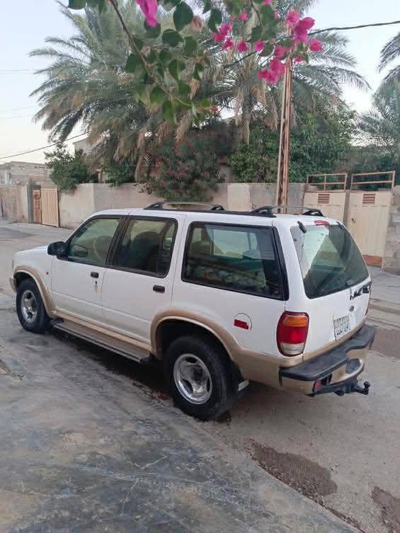 سيارة فورد اكسبلور موديل ٩٩سليمانية سيارة جاهزه كيرمحرك كفاله تخم تايرجديد كهربائيات كلهن شغال سيارة نظيفه لوك ب ٦٠ ورقة وبيهه مجال لشراي الإتصال عالرقم
*********** مكاني ديالى جديدة الشط
