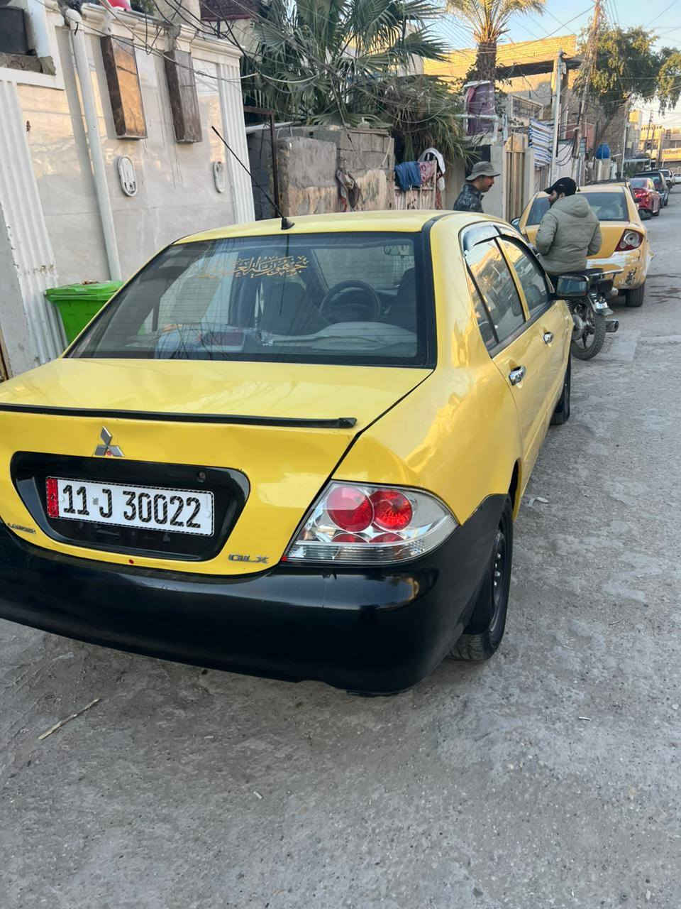 السلام عليكم 
لانسر موديل 2010 ب اسمي تحويل ثاني يوم 
رقم انكليزي هزة جديدة مكينه وكير نضيف 
تبريد تدفئة شغال 
كير عادي 
بيهه بارد باب الصدر فقط 
السعر 66 ورقه وبيهه مجال حك الجيه بسيط 

مكاني بغداد الشعب 
استفسار *********** 
ممتواجد ع الفيس
