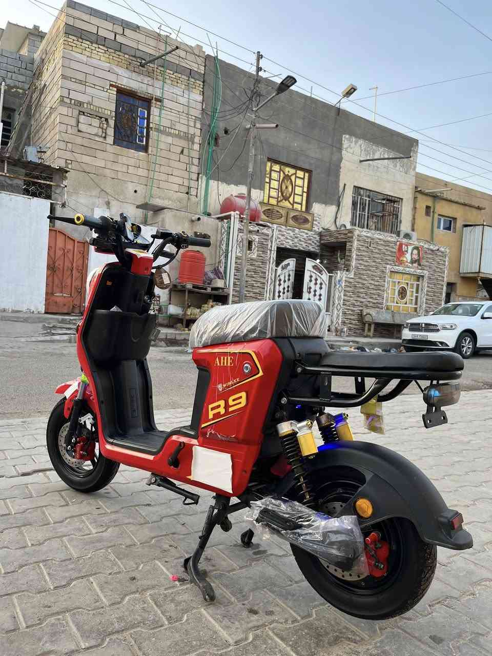 السلام عليكم
دراجه للبيع2026 R9  كفاله عامه من الزلغ زيرو الدراجه مانقصها برغي غراضها كامله سله وكفات ومرايات وشاحنتها الاصليه بطاريات32امبير كفاله الدراجه كلها شغاله تجي تشغل وتطلع لايت عالي ناصي اشاير شغاله هورن شغال دراجه بلعافيه ع الياخذها السعر مناسب بالنسبه لنضافتها السعر خاص *********** مو شراي لا تتعبني فدوه اروحلك مكاني بصره تقاطع الكزيزه
