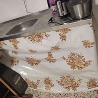 سنك مع قاعده جديد مامستعمل موصل القديمه سعر 40 وتساب 07764724459