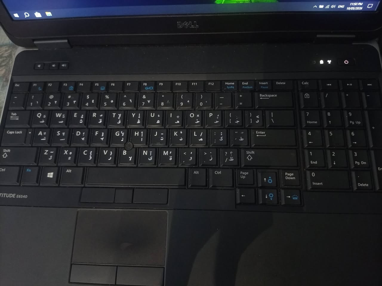 السلام عليكم
لابتوب للبيع core i7 الجيل الرابع 
الرام 8
ويندوز 10
جهاز نظيف
ويرهم للالعاب والبرمجة والهندسة والاستخدام اليومي السعر 250 الف وبي مجال


**إذا كنت صاحب هذا الإعلان وتريد حذفه لأي سبب، رجاءا أرسل رسالة إلى الدعم الفني**