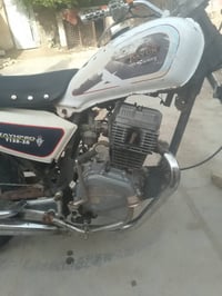 دراجه تايموته موديل 2011نضيفه وحلوه  عوزها ترتيب بيها خيط تبخير قليل  ...