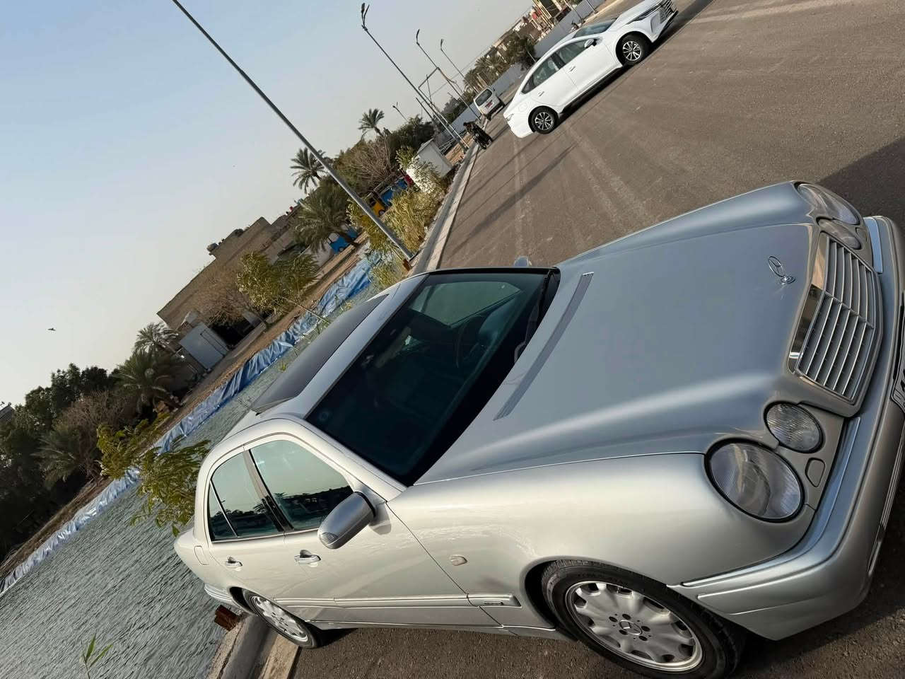 موديل 96 حجم 320 خراطيم افنكارده سياره فول موصفات كشنات كهرباء خزن برده كهرباء مري شفط زنون بلادي عالي ناصي معروفه موا صفات افنكارده سياره بدون حادث فقط صبغ جماليه سياره جاهزه مكينه كير تبريد كوله جاهز خير من الله رقم بغداد دولي شرط تحويل سعر 105 بيها مجال ستفسار *********** مكان سياره بغداد بلديات
