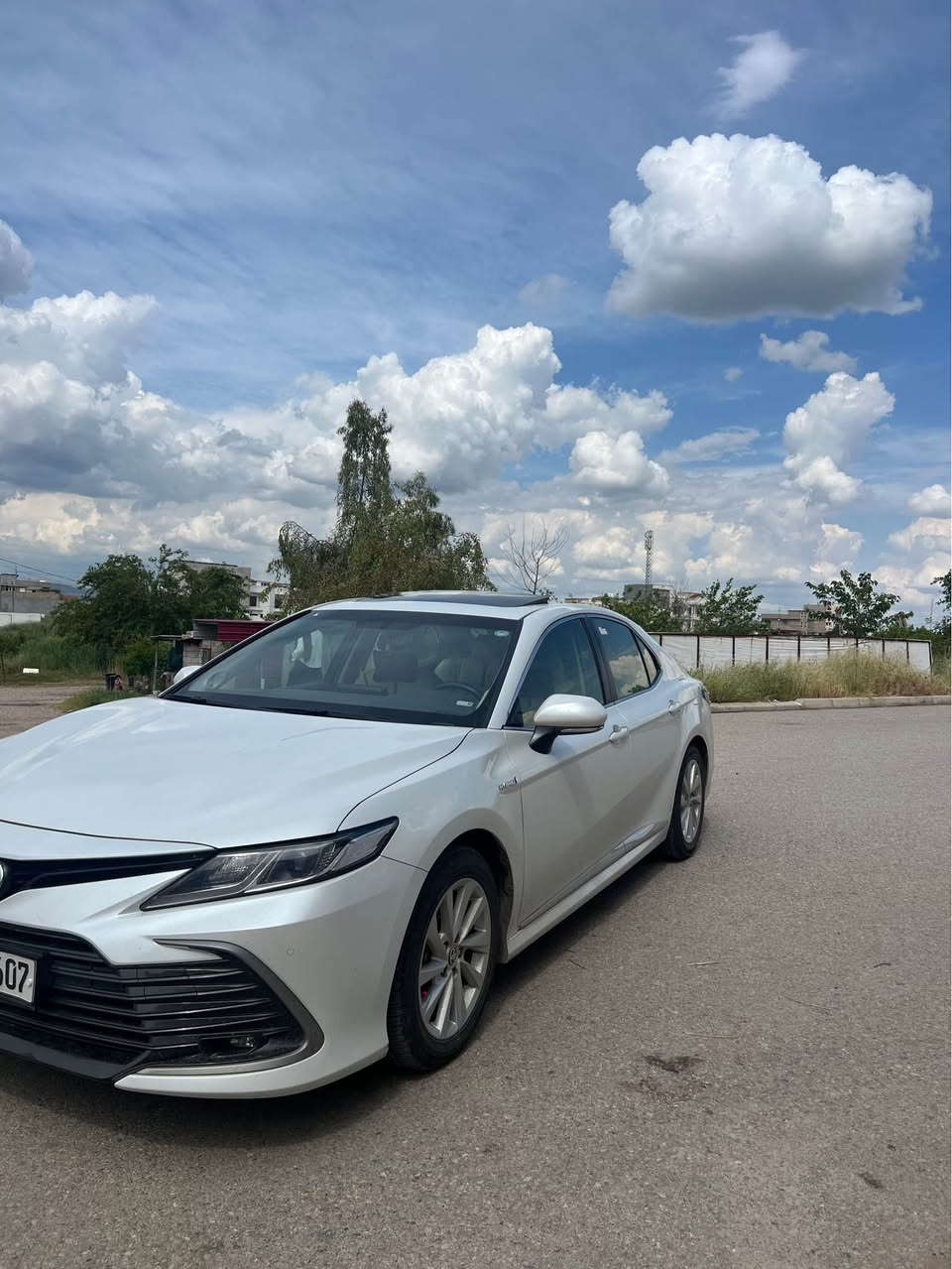 🛑 تويوتا كامري 2024 GLE Hybrid (فول الفول) 🛑
المواصفات الأساسية:
• الموديل: 2024 (الشكل الجديد).
• المحرك: هايبرد (Hybrid) - اقتصادية جداً.
• الوكالة: خليجي، وكالة SAS الرسمية.
• الممشى: 85 ألف كيلومتر.
• المواصفات الداخلية: كراسي جلد، فتحة سقف (سلايد)، نظام صوتي فاخر JBL.
• الأنظمة: رادار، وتحديد مسار، وكامل المواصفات التكنولوجية (فول الفول).
حالة السيارة (شرط النظافة):
• البدي: وكالة، خالي من أي قطرة صبغ تماماً (بشرط الفحص).
• الحالة الميكانيكية: السيارة بحالة الوكالة، قير ومحرك وبطارية الهايبرد كلها بشرط الفحص.
• الملاحظات: السيارة مسرفسة بالكامل وما تحتاج أي برغي مصرف.
📍 الموقع: دهوك
📞 للتواصل والاستفسار: ***********

تۆۆتا کامری 2024 GLE Hybrid
فوول فوول موەسەفات، وەکالەی SAS خەلیجی.
▫️ مەکینە: هایبێرد (زۆر کەم مەسرەفە).
▫️ لێخوڕین (ماشى): 85 هەزار کم.
▫️ بۆیاخ: بەشەرت بێ یەک قەترە بۆیاخ (بەشەرتى فەحس).
▫️ موەسەفات: ناو جەلد، سلاێت، ڕادار، سیستەمى دەنگى JBL.
▫️ هەموو شتێکى بەشەرتە و هیچ مەسرەفى تێدا نییە.
📍 شوین: دهۆک
📞 ژمارەی مۆبایل: *********** دهوك, العراق
