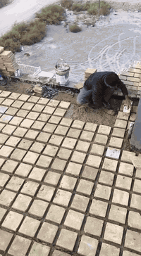 أعمال السطوح • تكيير وتطبيك • فحص الموقع