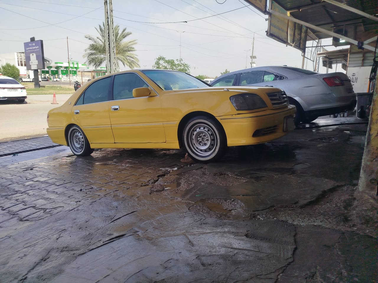 اسلام عليكم ملكه للبيع كصتين خطها نجف بغداد اصولي وكاله فقط سعرها 40قفل السياره كامله تبريد حداديه تخم تاير أو ويل *********** ما متواجد ع الفيس مكان السياره نجف

