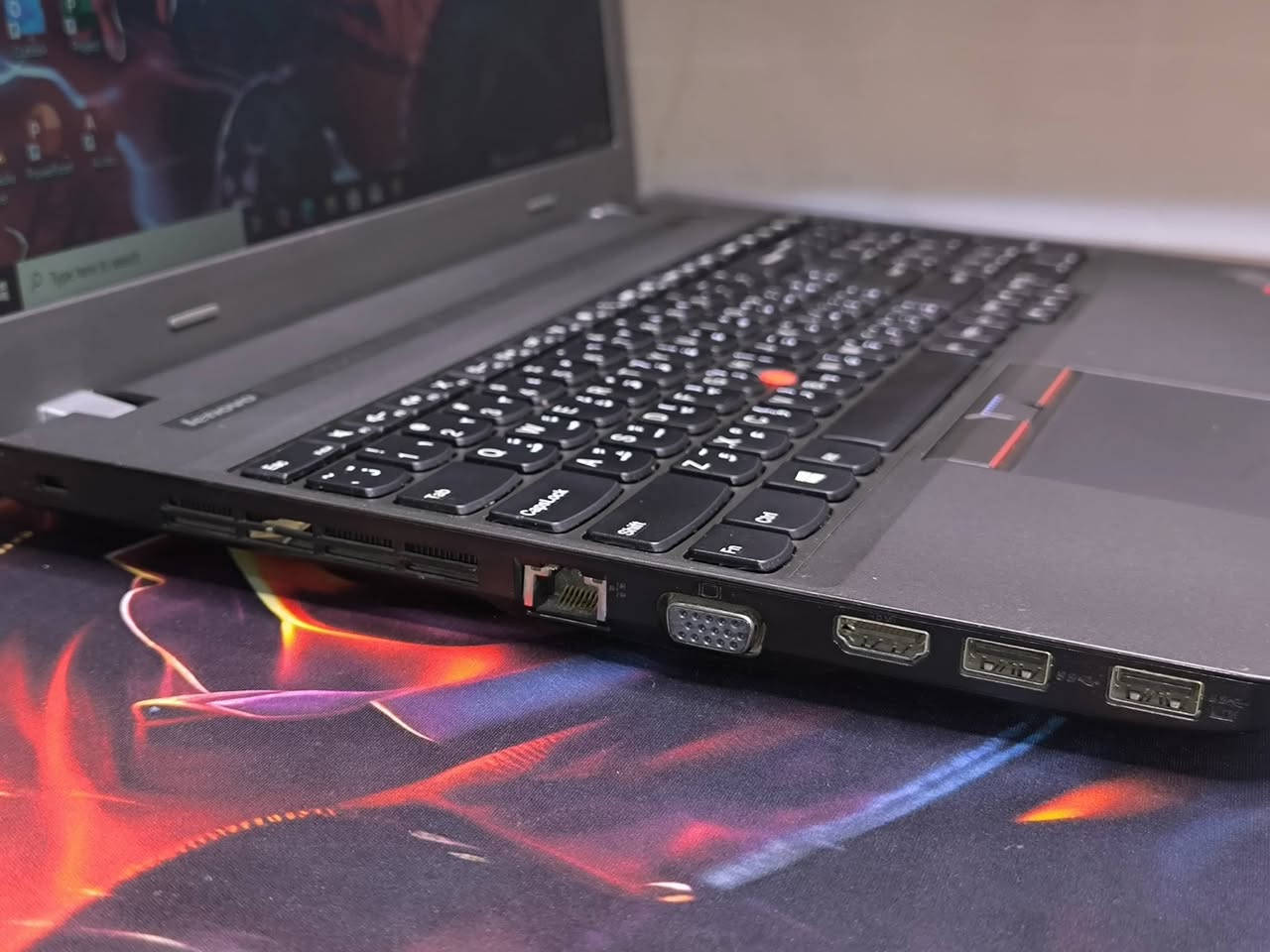 💻 جهاز اقتصادي ممتاز للدوام والدراسة والطباعة 📚🖨️

مناسب للأكسل، الوورد، الدراسة، التصفح، والطباعة بدون مشاكل 👌

Lenovo ThinkPad E550

المواصفات:
 • 🔹 المعالج: Amd A6 7000 Radeon R4, 5
 • 🔹 التخزين: 128GB SSD سريع
 • 🔹 الرام: 8GB
 • 🔹 الشاشة: 15.6 إنج
 • 🔹 كيبورد كامل عربي / إنكليزي + أرقام جانبية
 • 🔹 ويندوز 10 برو أصلي ومفعّل
 • 🔹 كرت شاشة داخلي Intel 4GB
 • 🔹 يحتوي مشغل أقراص (DVD)

📦 الملحقات:
 • شاحن أصلي
 • حقيبة
 • ماوس + ماوس باد

🛡️ الضمان:
 • ضمان شهر كامل
 • فحص الجهاز أمام المندوب ✔️
 • تغليف احترافي 🎁

📍 العنوان:
بغداد – الأمين الثانية – شارع النواب
⏰ الدوام من 4 عصرًا إلى 12 ليلًا

📞 للتواصل واتساب او ماسنجر:
‪+964 7710986530‬

💰 السعر: 155 ألف دينار فقط

👉 إذا تريد جهاز عملي ورخيص يخدمك بالدوام أو الدراسة، لا تفوّت الفرصة
📲 راسلنا واتساب هسه واحجز جهازك قبل النفاد


**إذا كنت صاحب هذا الإعلان وتريد حذفه لأي سبب، رجاءا أرسل رسالة إلى الدعم الفني**