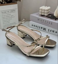 أحذية • تخفيضات • لفترة محدودة