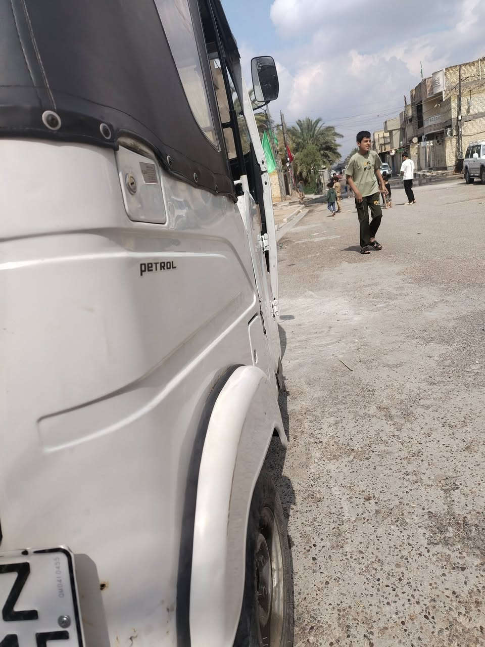 سلام عليكم تكتك موديل ٢١رقم وسنويه بسمي تحويل ثاني يوم اي نقص مابيه خير من الله السعر ٨وربع وبيه مجال رقمي ***********
