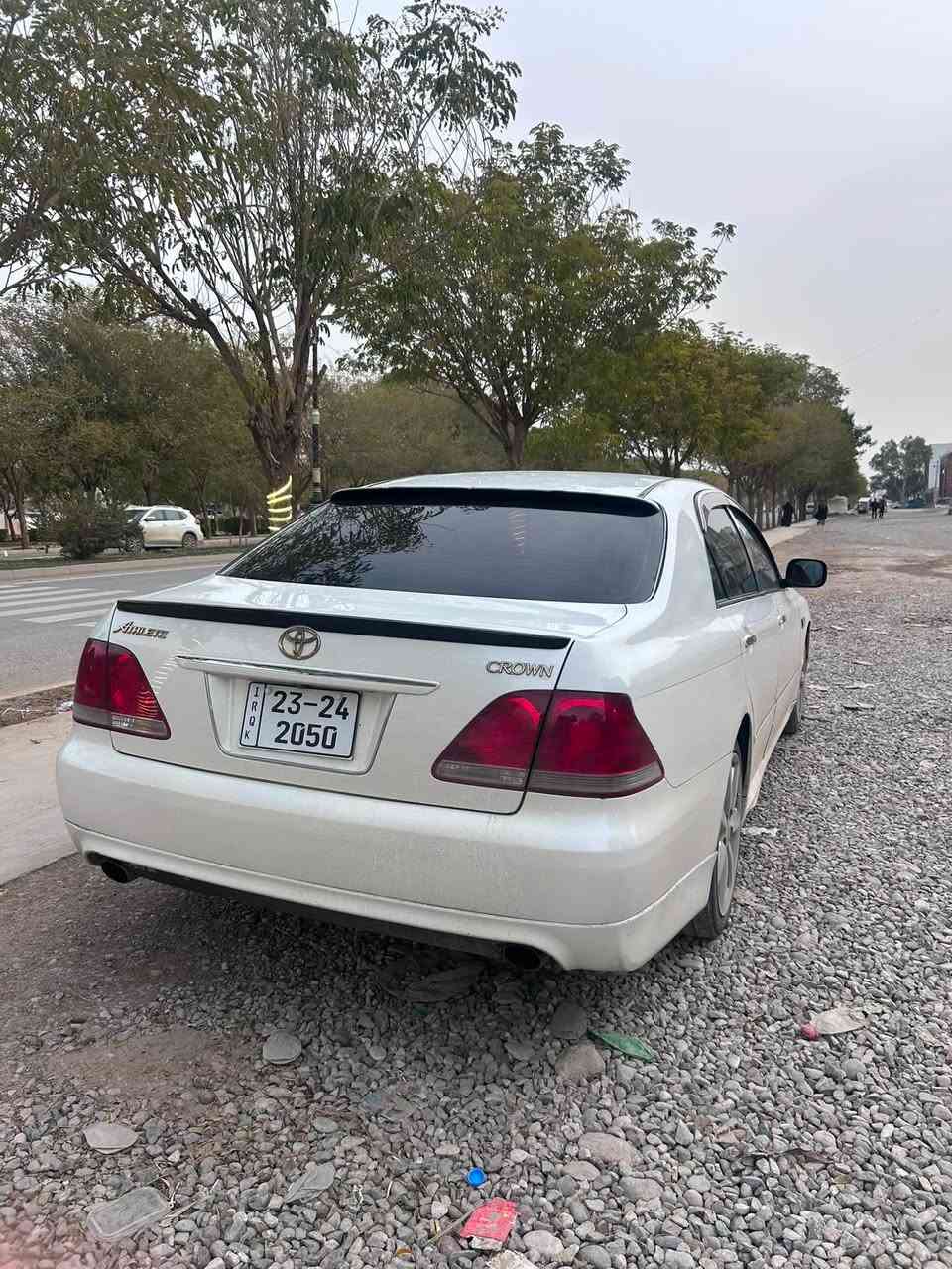 شاهینە 180 گێر و مەکینە بچوک ئاڵتونی بازاڕ
2005 مووس
سێ دووگمە، بەسمە ڕەش، تەبرید سارد و گەرم، ئاوێنە کارەبا، کامل جوانکاری، سەیارەی مەعرەز نییە و هی ماڵە،
شوێن مووسەکانی بۆیاخە و ٢ پارچە بۆیاخی ئەوروپا
کۆدی بۆ کراوە و بە ناوی خۆمەوەیە 
٤ تایەی لۆک لەسەرە، ڕۆنی تازە گۆڕاوە، دەعامی دوا و پێشەوەی 2007 
گێڕ و مەکینە بەشەرت، دوکەڵ و بوخار بە شەرت، سەیارەکە تا بڵێی جوان و پاک و بێ کێشەیە 
72 وەرەقە و معامەلە، لە کەلارم

***********
واتساپیشی لەسەرە
