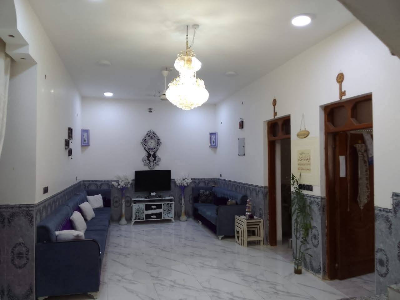 🏠 بيت للبيع – فرصة مميزة للسكن والاستثمار
🔴 الموقع: الخمسة كيلو – منطقة الحرية
📍 مجاور: مجمع عمر الراوي
🛣 الدار واقع على شارعين (أمامي وخلفي)
📐 المساحة: 240 م²
🏗 عدد الطوابق: طابق واحد
📄 جنس العقار: مفوض للطابو (برقم – فقط دفع رسم)
🛋 مكونات البيت:
▪️ غرفتي نوم
▪️ صالة
▪️ استقبال
▪️ مطبخ
▪️ حمامات داخلية وخارجية
✨ الموقع ممتاز وقريب من الخدمات
💰 السعر: 85 مليون 🔥
📞 للاستفسار:
***********
