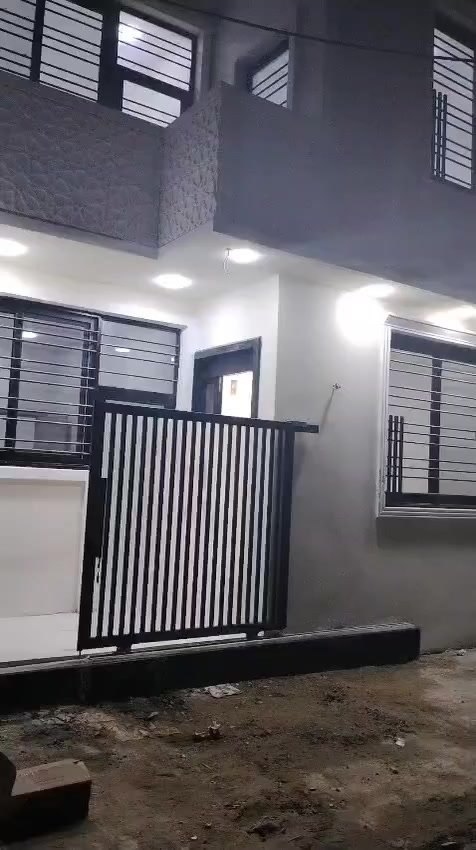 دار للايجار الموقع الشالچيه قرب حسينية السبطين المساحة 80متر للاستفسار الاتصال ***********5
