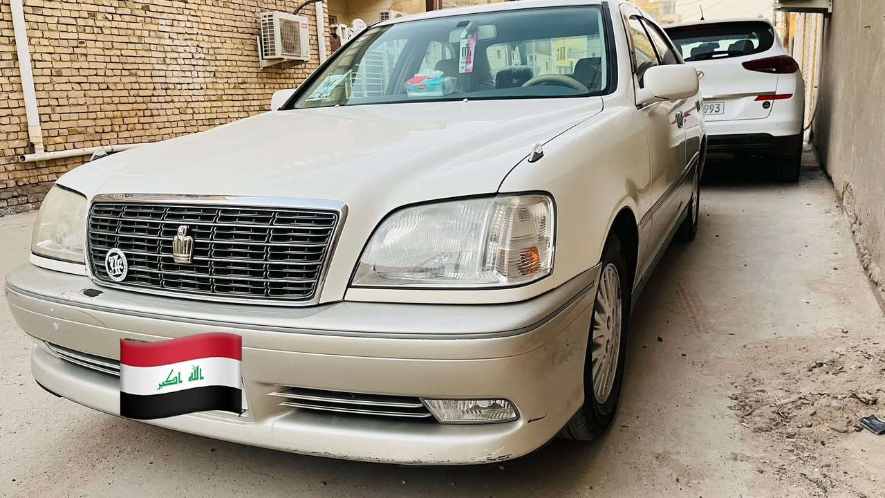 ﷽
السلام عليكم كراون  ((  ملكه)) حاوية كفالة✅
 
 موديل ( 2002)
مكينه. D4 الجبيرة
شاصي 75
كير مكينه حداديه  تايرات باتري كله جديد 
كفاله  كص وضربه 
سياره جديده كلش وجاهزه 

✅  ♕  المواصفات ♕
✅       : 3 دكم   :
✅ كشنات مخمل بيجي 
✅  كشنات 2 كهربائي
✅  مري شفط بلاد  
✅   دمام خلفي  
✅مثبت سرعه
✅ غرفة بيجي  وصاج ملكي 
✅ سيدي 6. اقراص 
✅ ستيرن كهربائي 
✅ برده خلفيه 
للتواصل الاتصال : ***********
