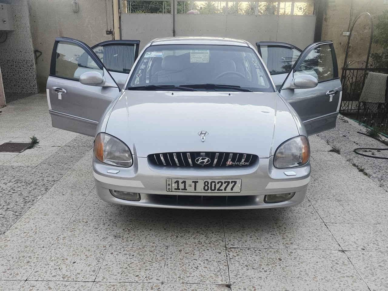 سوناتا 2001 رقم بغداد مكينه وكير جدد حاويه شادهن  صدر خلفي أمامي جديد كهربائيات كلهه تشتغل تبريد ثلج مصبوغه صبغ درجه اولى للجماليه مكفوله من ضربه ولكص سياره جاهزه من كلشي  السعر 58وبيهه مجال حك الجيه مكاني ديالى الغالبيه للتفاصيل سيد حيدر ***********..
