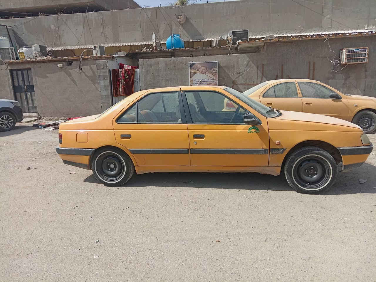 السلام عليكم بيجو جي ال اكس موديل 2010 كفاله عامه طخه بلخشم مبينه بصور كير مكينه تبريد تخم تاير خط ابيض بأسمي مصفره هيئه ومرور سنويه لل 2029 السعر ٣٥ وبيهه مجال غير متواجد بلفيس رقم الهاتف ***********
