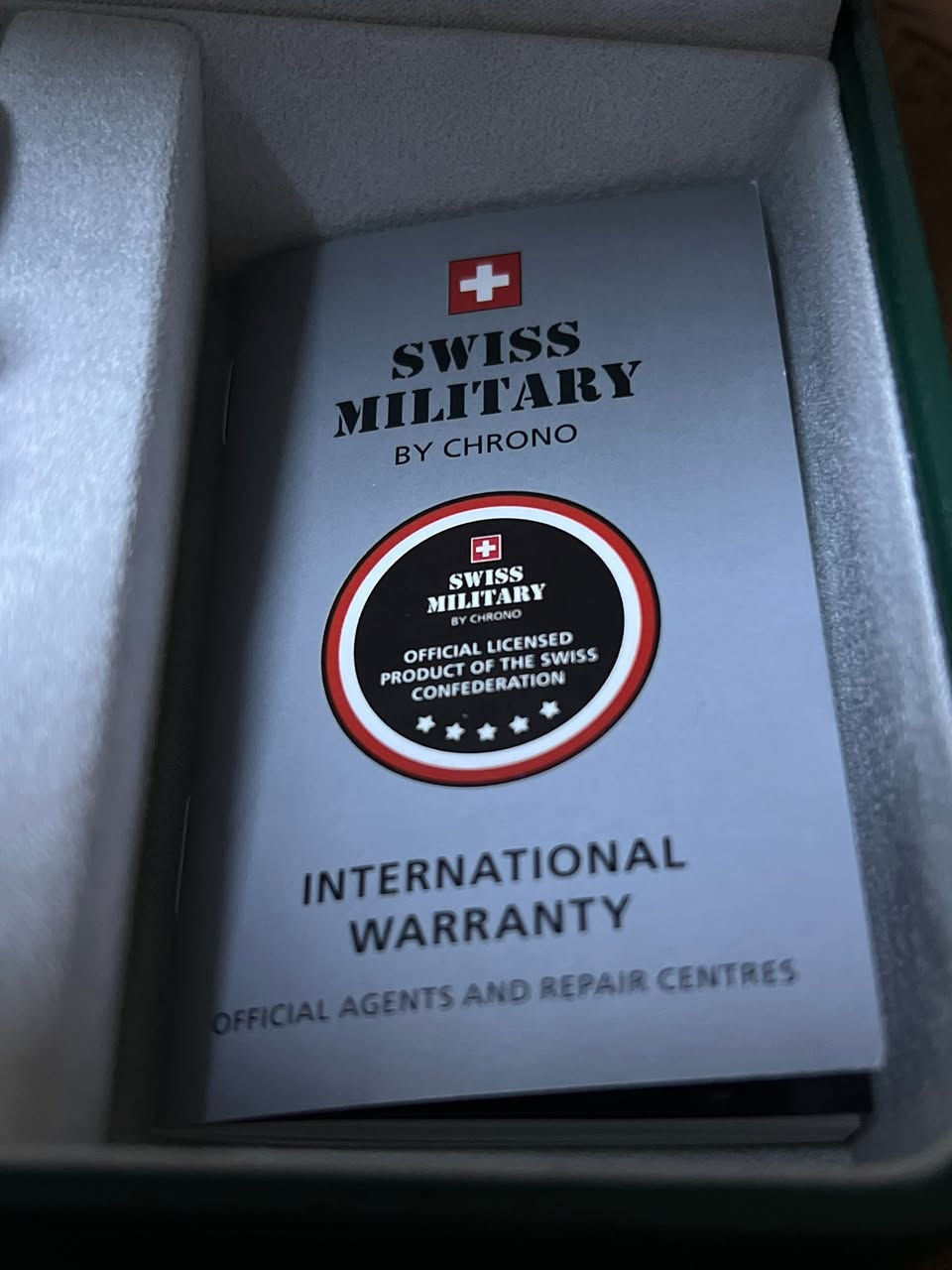 انتباه اصلية اصلية انتباه
ساعة مشتريها من سويسرا 🇨🇭 ب 249 فرانك سويسري يعني بالدولار 312 دولار والفاتورة مالتها مرفقه بالصور ودفتر الضمان 5 سنوات،
والساعة من ماركة MIATARY SWlSS
السعر النهائي المطلوب 300$
للجادين فقط
***********

