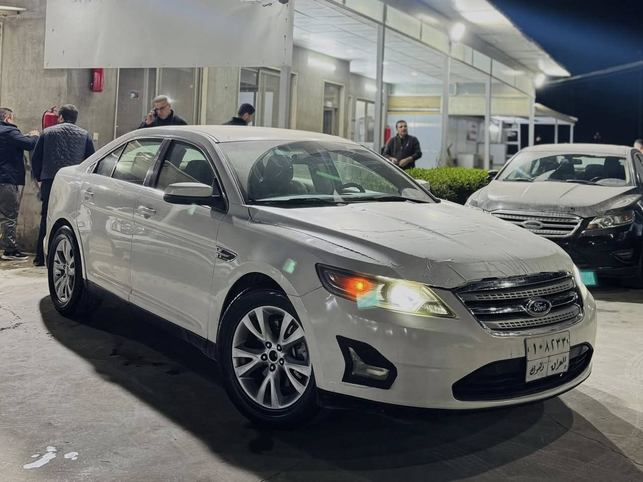 للبيع فقط
فورد تورس خليجي 
موديل ٢٠١٢
سعر فقط ( 85$ ) ورقه مجال قليل كلش

***********
***********

سياره كير مكينه كهربائية تبريد بشرط
صدر امامي و خلفي جديد 
سياره دينار تقص مابيها 

بيها ٤ مكان سبغ بدون دواخل بدون ارباك 
بدون كلشي 

سياره شرط تحويل باسمي تحويل مباشر 

مكانها اربيل
