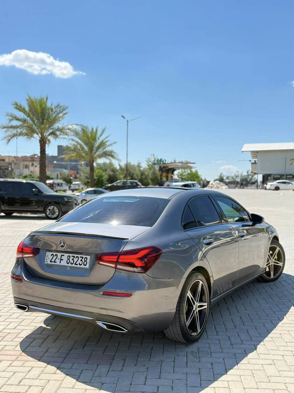 Mercedes مارسیدس A Class 220 
2021
مواسەفات:
مەکینە 4 بستۆن تۆربۆ بەنزین زەمان
پانۆڕاما ناو 64 ڕەنگ بەسمە دەرگا بەسمە
کشن جلد و هیتەر شاشە دیجیتاڵ  
لایت زینۆن عەدەسە ئۆتۆ هۆڵد و ستۆپ .. 

٦ پارچەی لەسەر شخوت بۆیاخ کراوە 
ناوگرتنی نییە بە شەرت
سەنەوی و ژینگەی نوێیە
ڕەقەم و هەزەی نوێیە

گێر و مەکیەنەی بەشەرت
برغوی بانەدراوە لەسەر دەقی شەریکە ماوەتەوە 

سعر فقط ١٦٥

ژمارەی مۆبایل
***********
