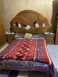 غرفه نوم للبيع السعر ٣٠٠ هاذه الرقم 07748519372